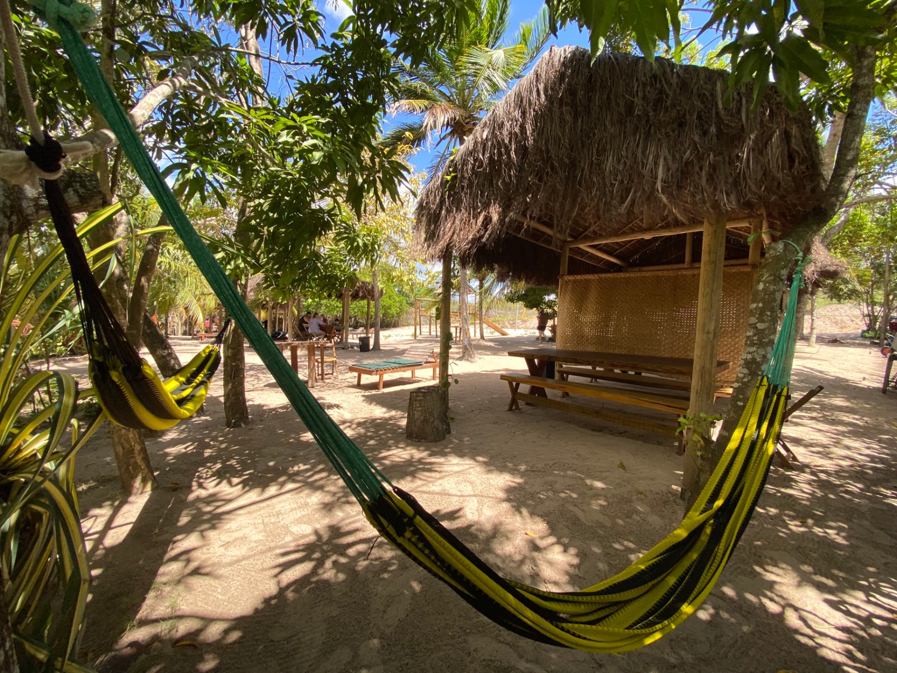 Área de descanso com redes